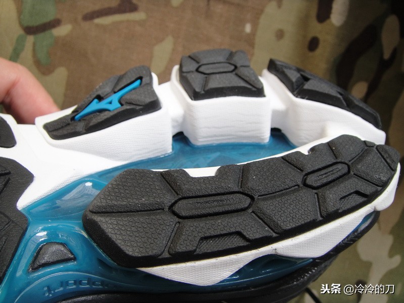 mizuno美津浓跑步鞋horizon4,美津浓发布全新高科技跑鞋mizuno