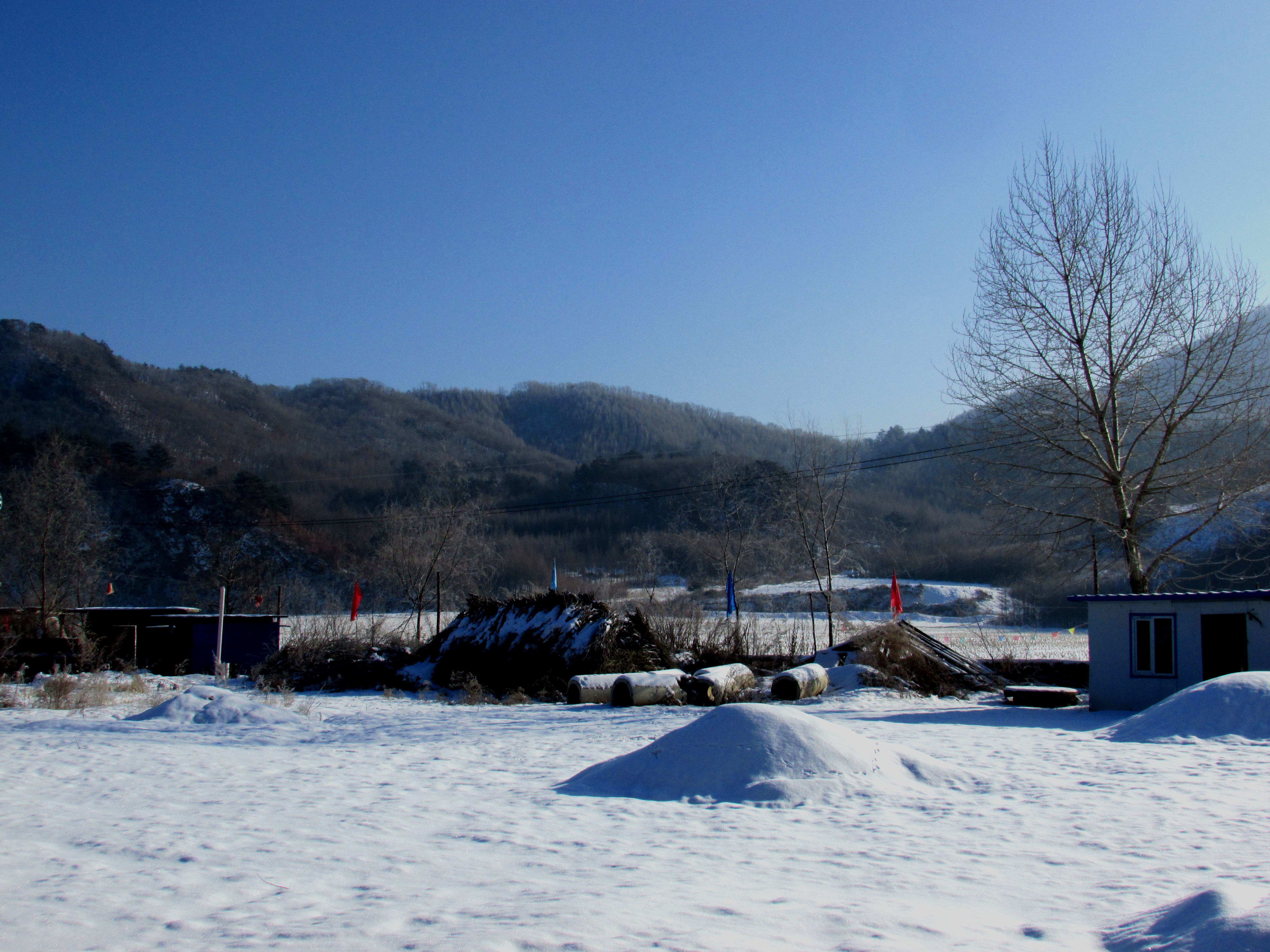 本溪湖里村冬季景色,本溪湖里村景色视频