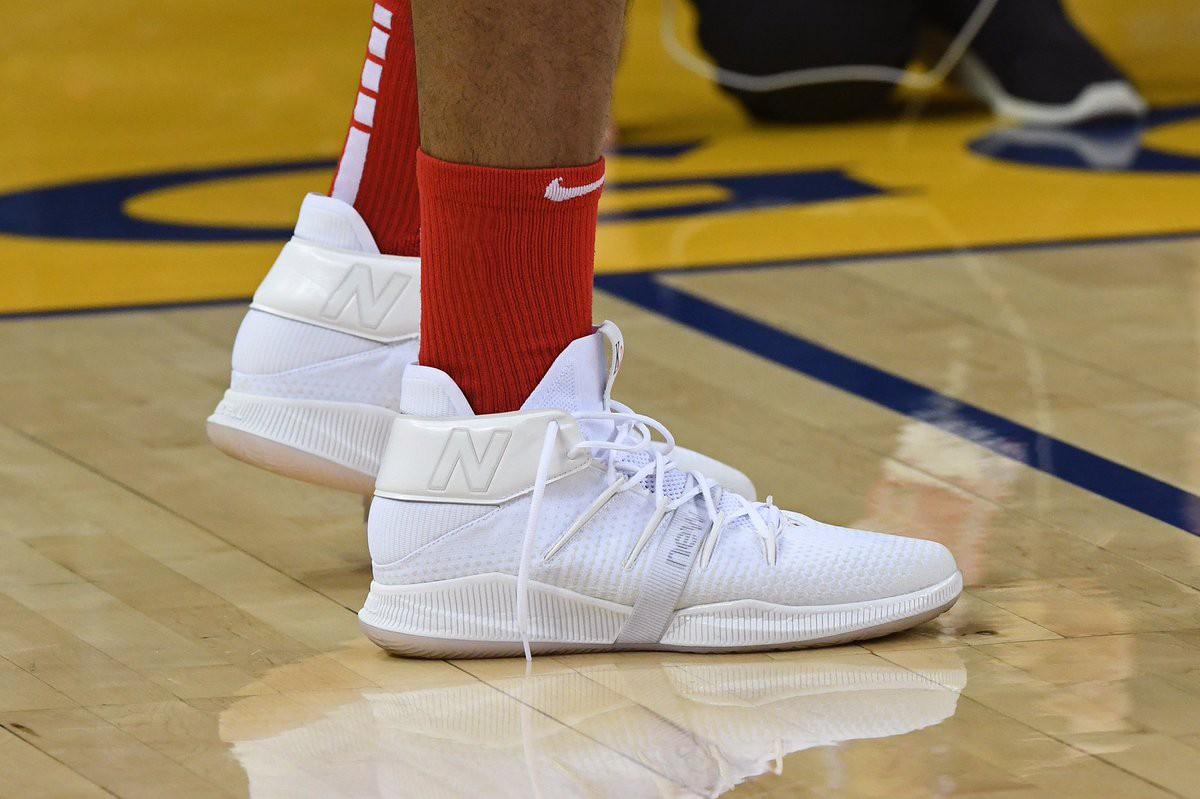 猛龙夺冠球鞋价格,多伦多猛龙球鞋