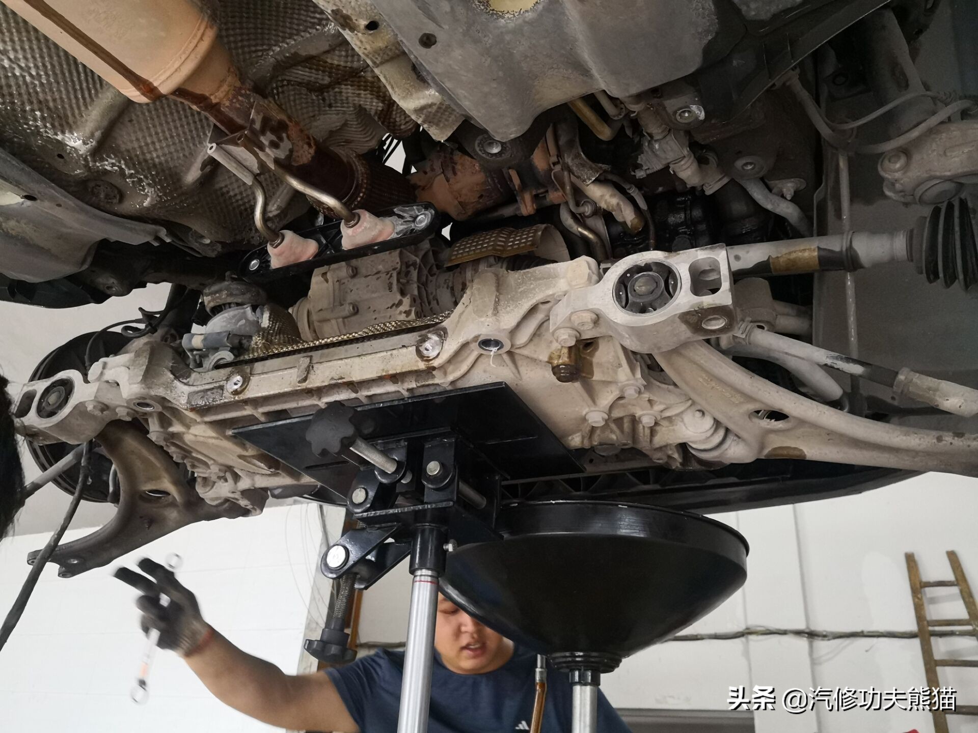 大众夏朗烧机油用什么燃油宝,2012款夏朗2.0t烧机油怎么处理