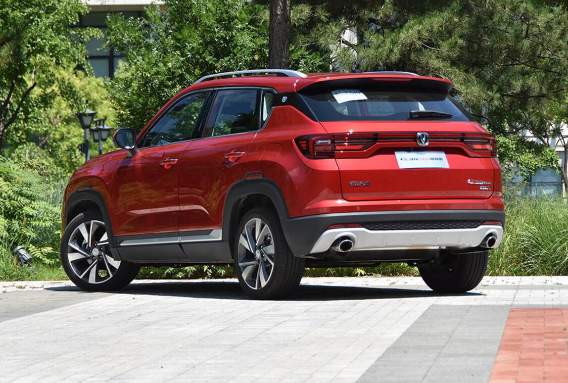 XRV的眼中钉,光发动机就更强,实测油耗6.4L,扭矩260N.m,仅9万