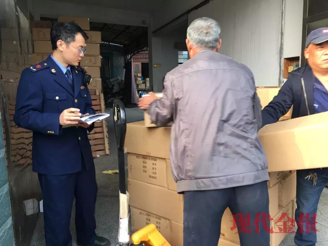 仿冒大牌的眼线笔,眼线笔成本不到1元