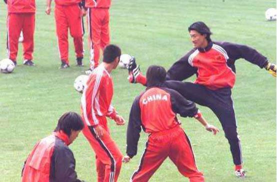 重庆力帆足球夺得全国冠军,2004重庆力帆足球夺冠