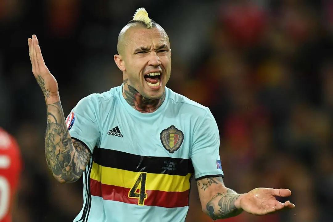 足球运动员都留什么发型,足球员发型最丑的