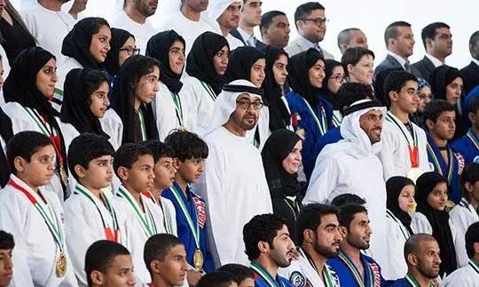 中东土豪有多舍得为自己的爱好花钱,看完自闭了