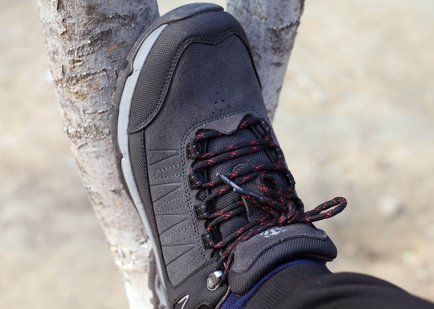 兼顾城市和户外徒步的登山鞋,探路者专业户外登山徒步鞋男