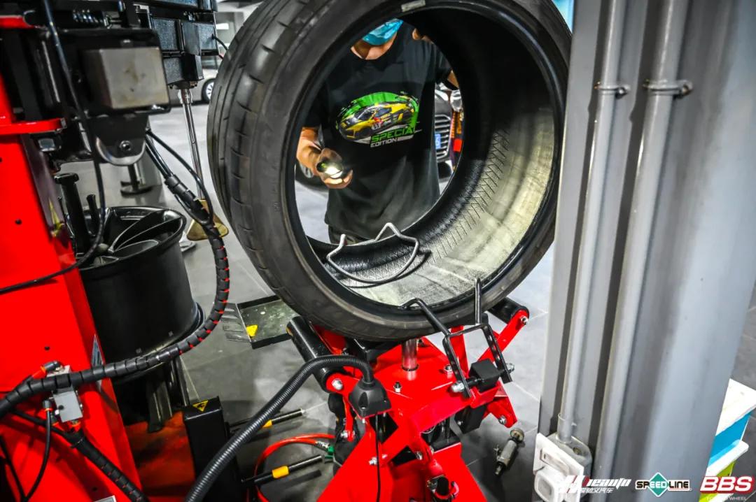 保时捷911gt3rs保养多少钱,提走一辆保时捷911gt3rs的过程