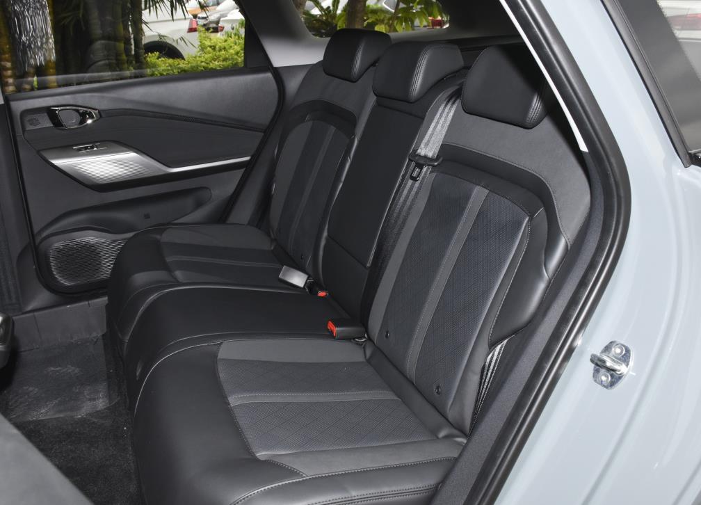 既省油动力又强又耐用的家用车,可靠省油空间大15万日系家轿推荐