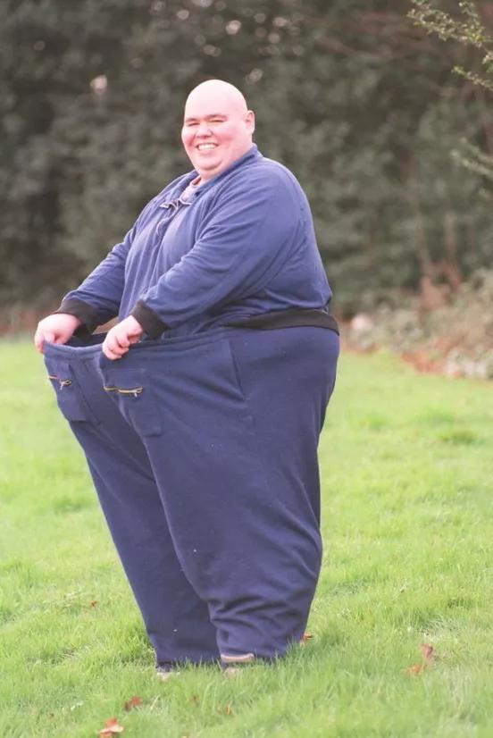 英国最胖男子减肥,英国男子一年减肥190多斤