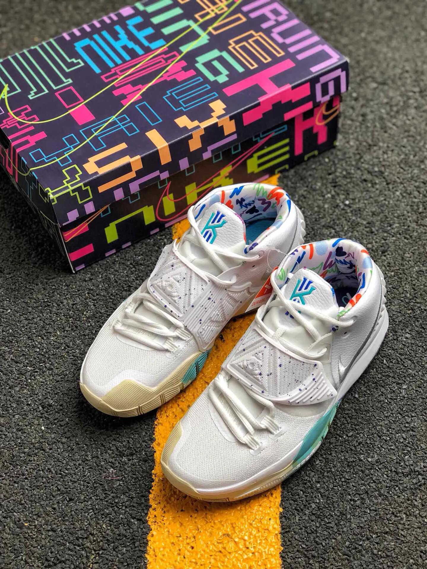 正品鞋和高仿鞋的区别在哪,正品和高仿的鞋的区别