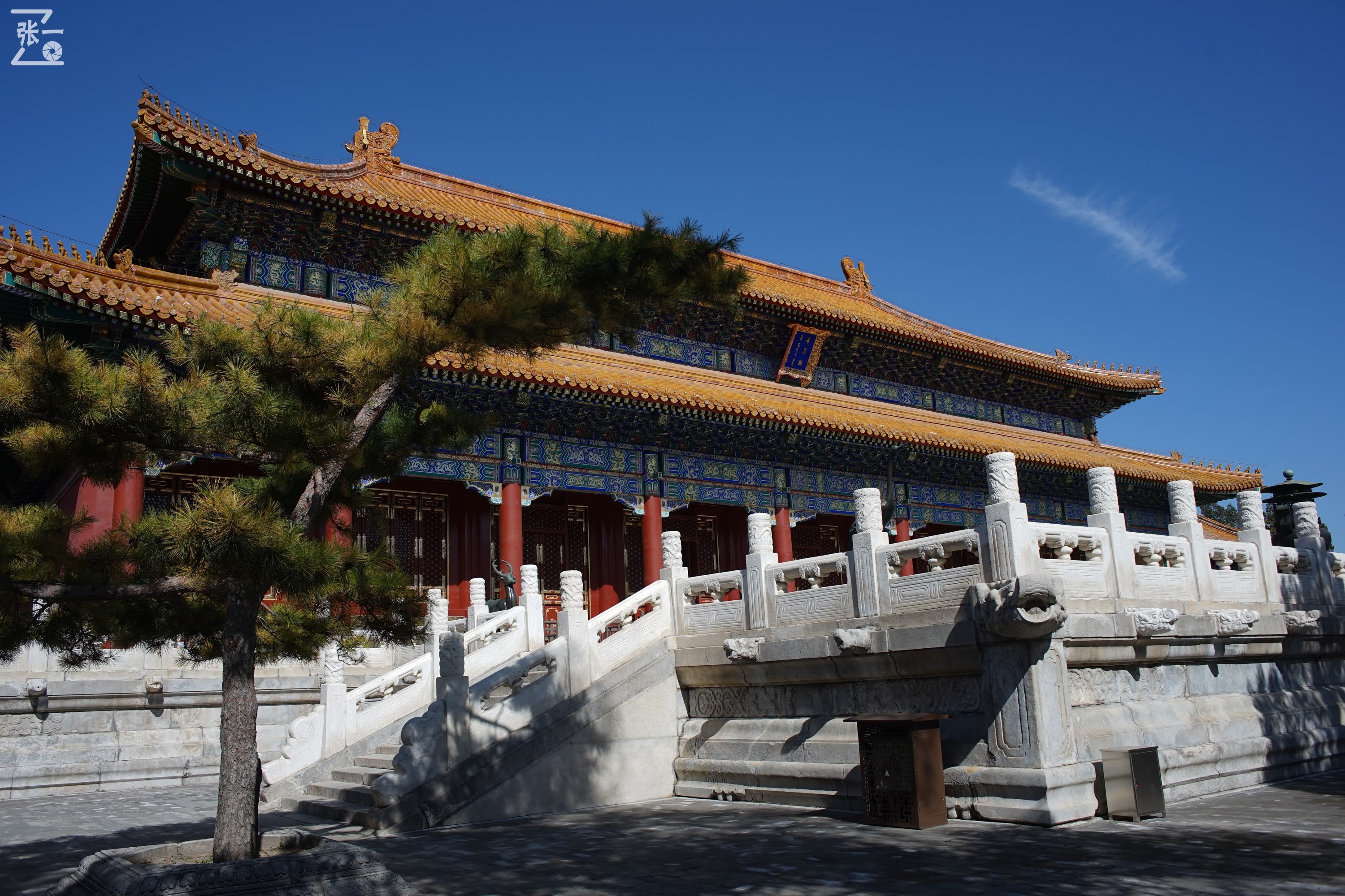 镜头测试：蔡司红T28/2.8+索尼微单A7实拍北京景山公园