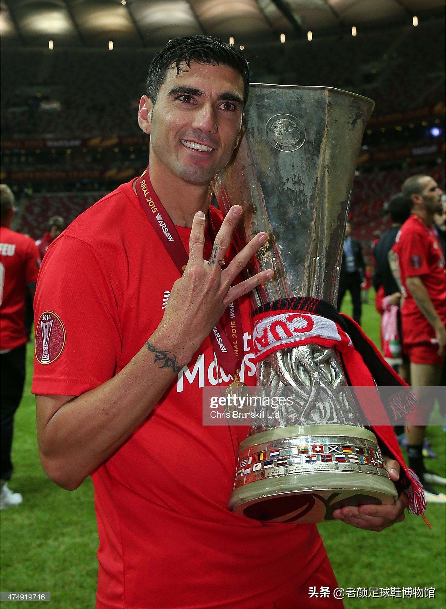 悲伤笼罩,悲伤笼罩巴黎