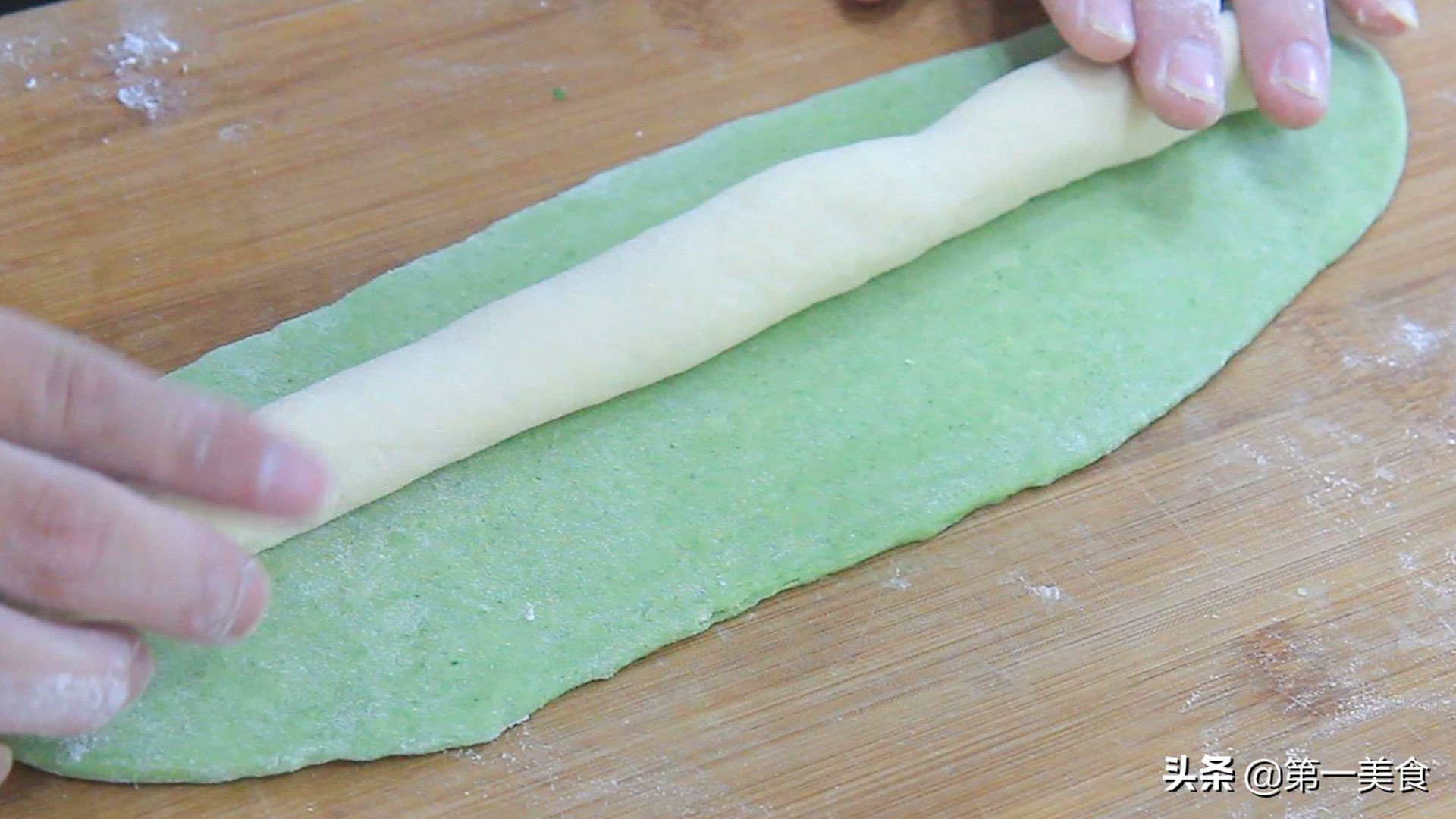 薄皮大馅饺子的包法视频,薄皮大馅的饺子怎样包不煮破