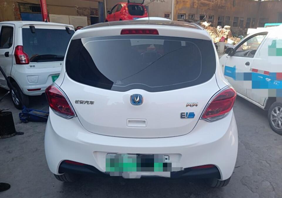 电动汽车长安奔奔ev,长安奔奔ev180电动汽车