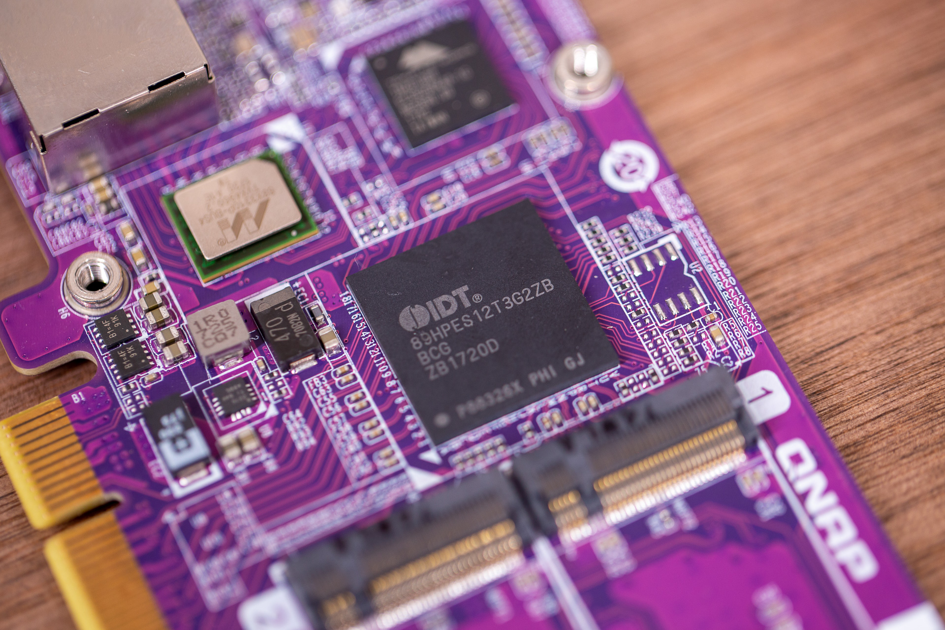 QNAP的高性价比NAS搭配PCIe扩展可以做什么？TS-251D扩展PCIe测试