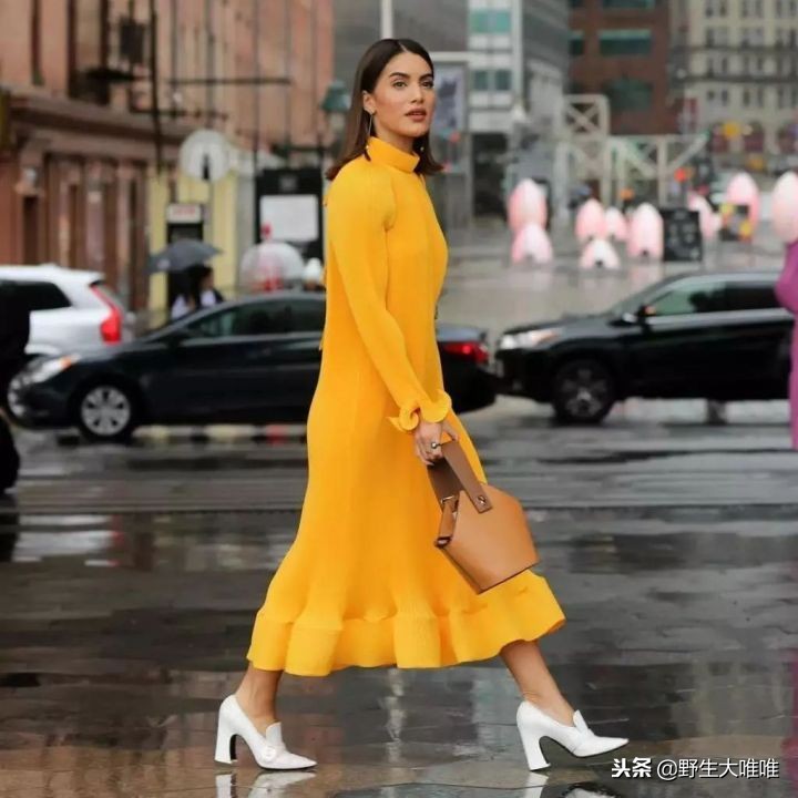 春天穿这些颜色真是美爆了,冬天穿这些颜色真的太美了