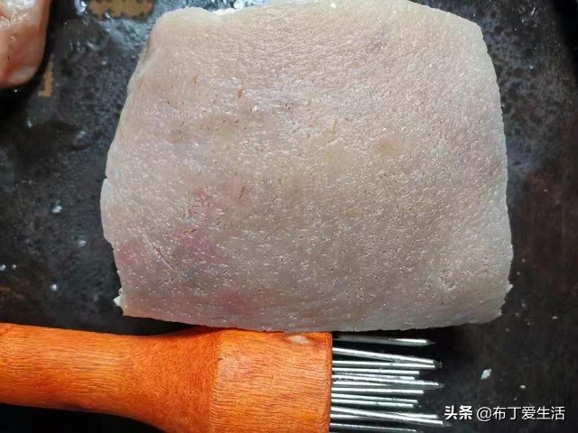 炸扣肉起泡正确炸法客家人,花生油要沉淀多久炸扣肉不会起泡