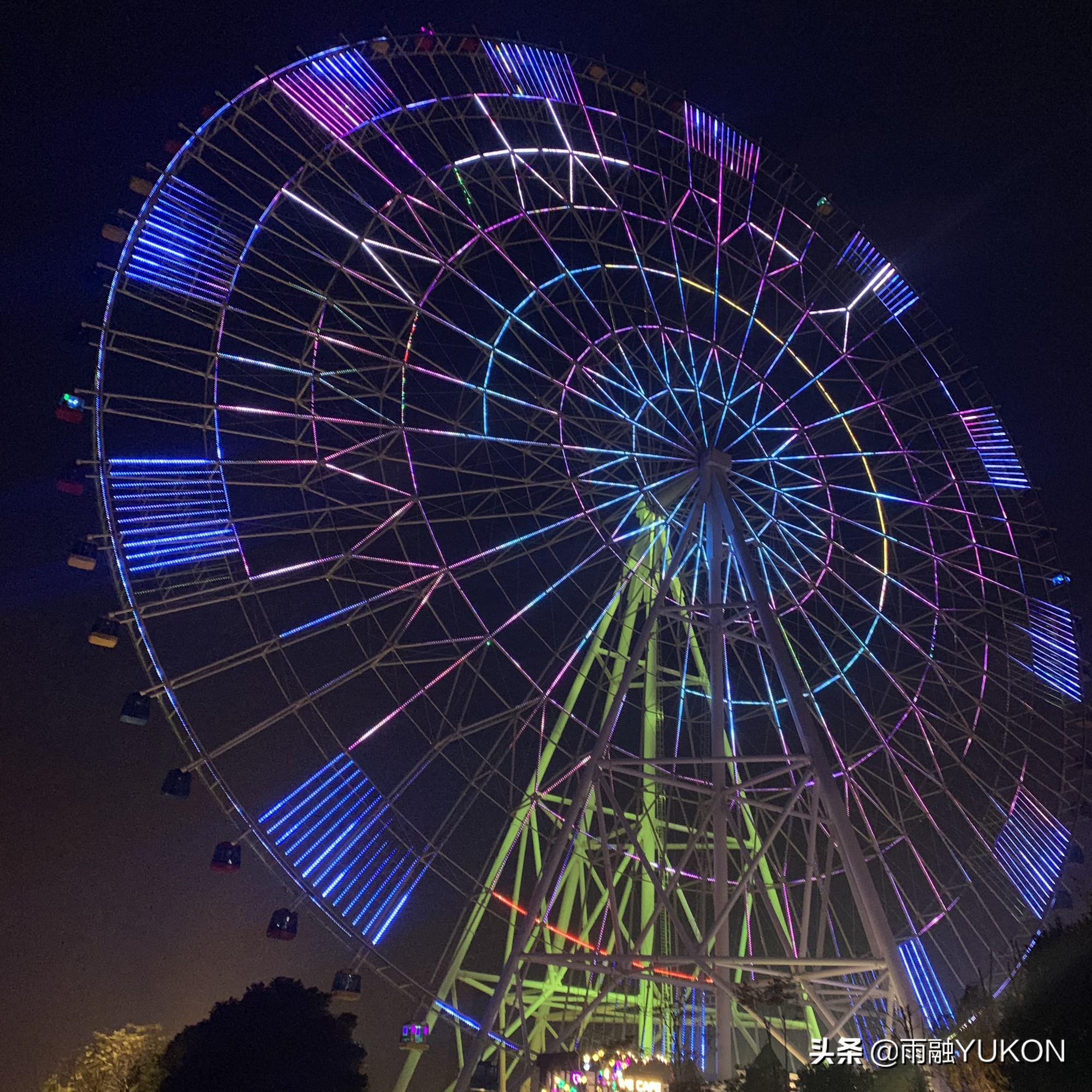 中国最奇迹的摩天大楼,中国第1座摩天轮大楼