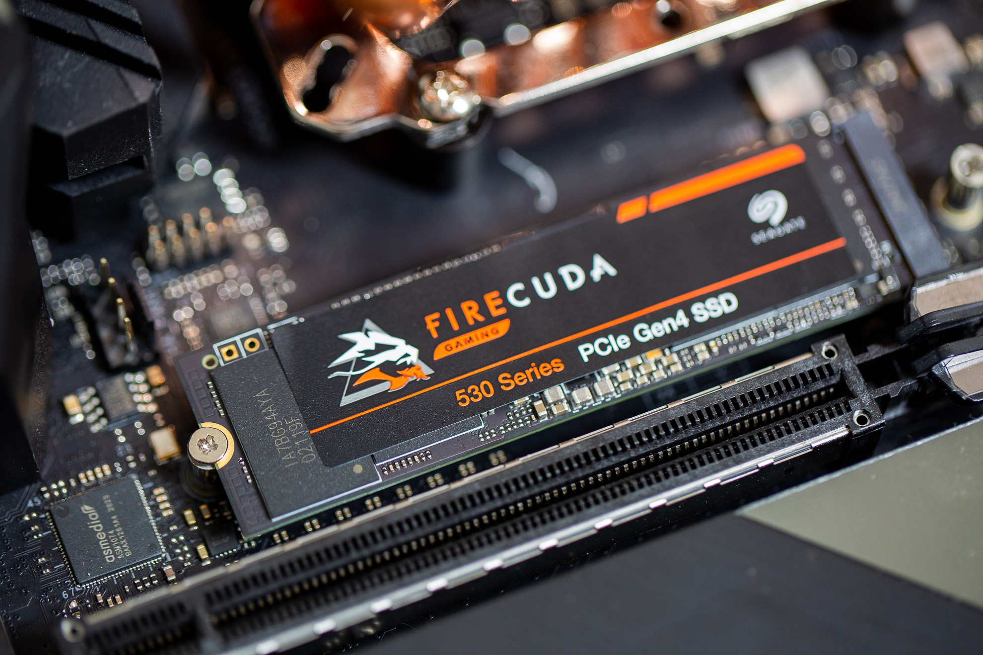 读写速度700m的固态硬盘,读写速度快的ssd硬盘