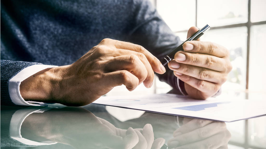 我，37岁，从月入3k到靠摆摊卖糕点年入15万，有钱媳妇也高兴了