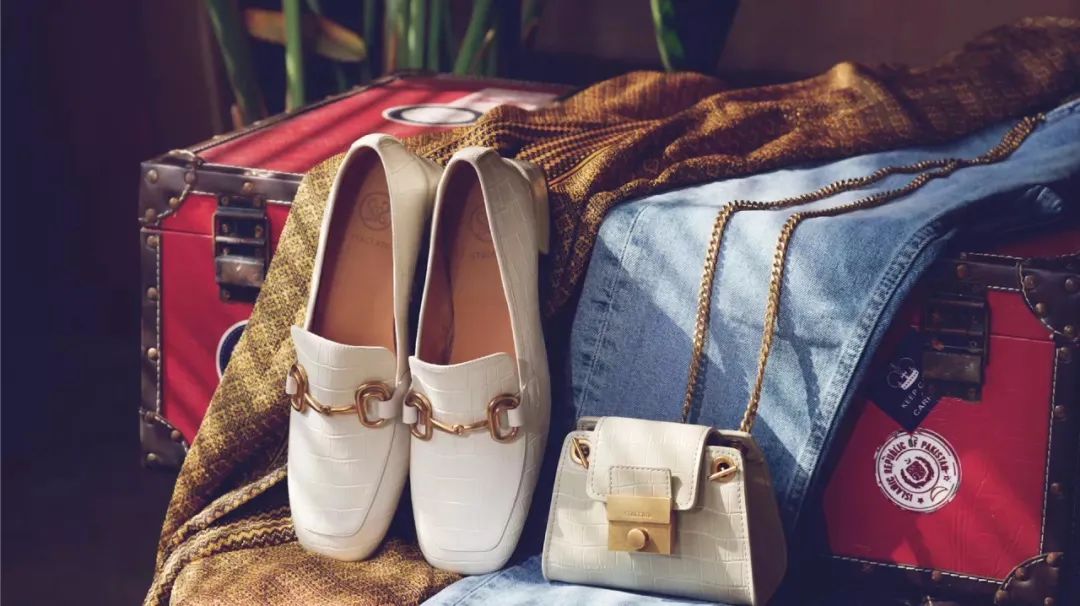 春夏值得入手的10款鞋子,秋天最时髦好穿的鞋这4双必买