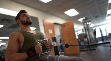 巨石强森健身计划,巨石强森训练时间表