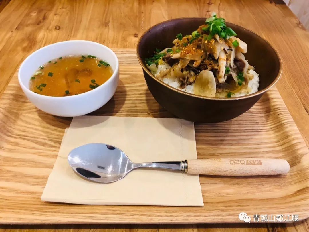 都江堰藏在市井里的宝藏火锅,都江堰灌县老火锅