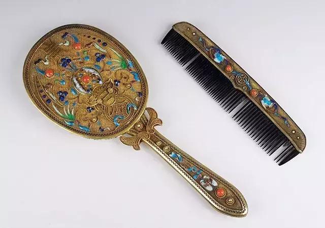 古代男女定情信物用哪种玉佩,古代男女定情信物都有哪些