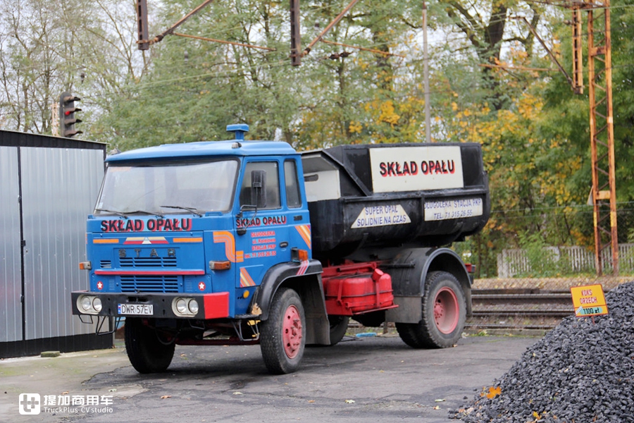 70年代80年中国进口了哪些卡车 (30年前的进口老卡车)