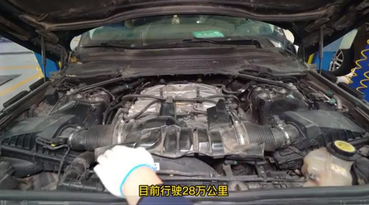 为啥汽车防冻液管那么热,为什么汽车防冻液会损耗