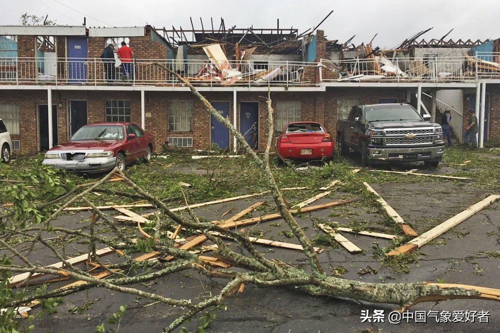 超强厄尔尼诺事件,飓风袭击美国遭遇超级龙卷风