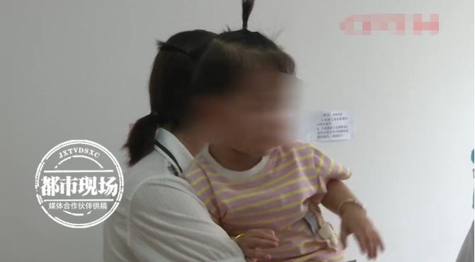 孩子突然发烧不用慌,感冒咽喉痛发烧37.5左右