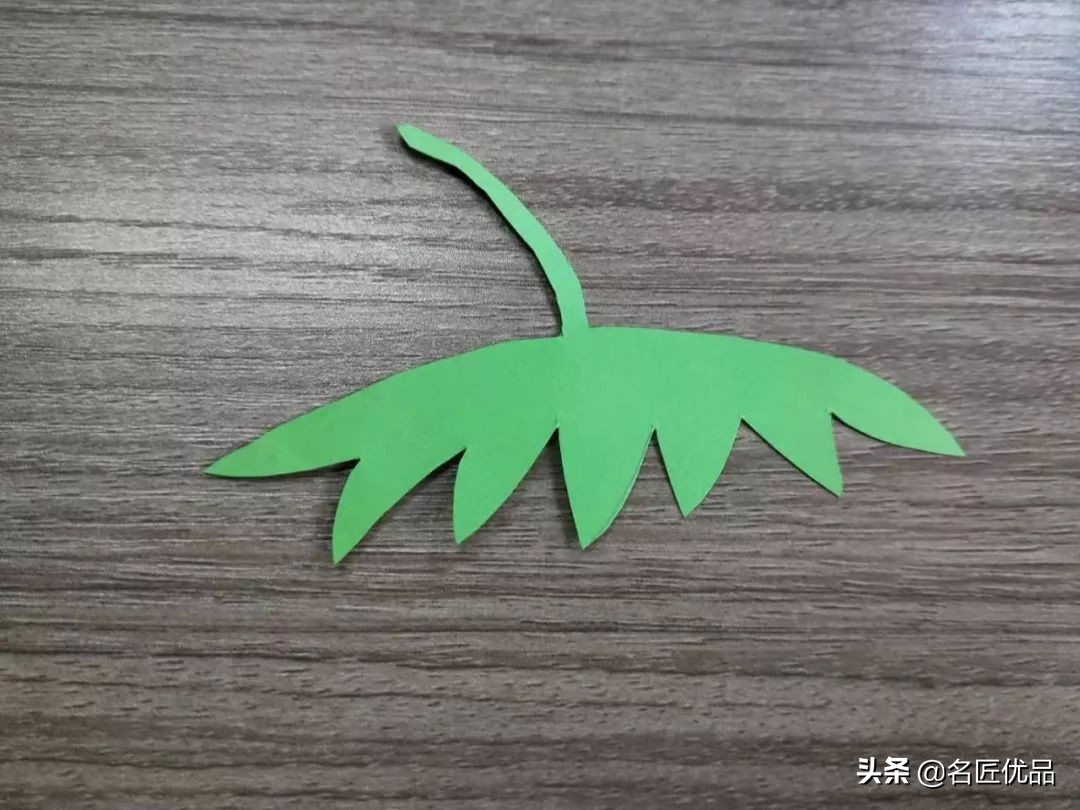 草莓叶子剪纸图,对称草莓剪纸