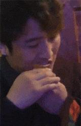 搞笑打电话说尴尬的私事,假装打电话幽默搞笑段子