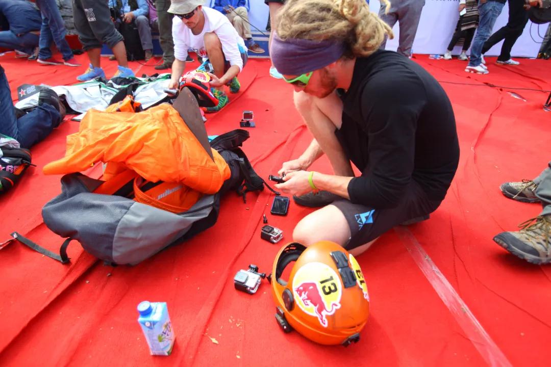 被推上风口浪尖的翼装飞行，你对它的误解有多深？