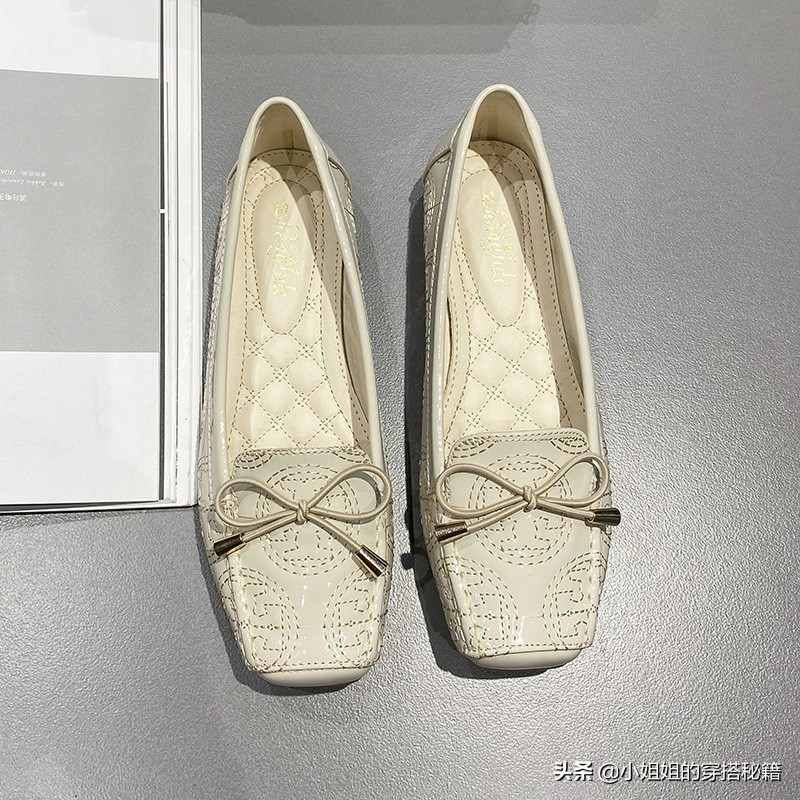 夏天穿什么凉鞋最好看适合学生党,夏天不想穿凉鞋适合穿什么鞋子