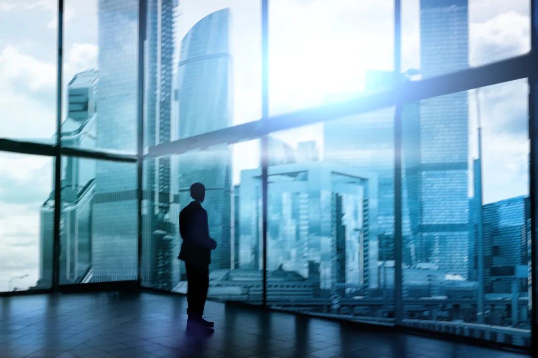 35岁做律师还来得及吗,打算做律师有必要考研吗