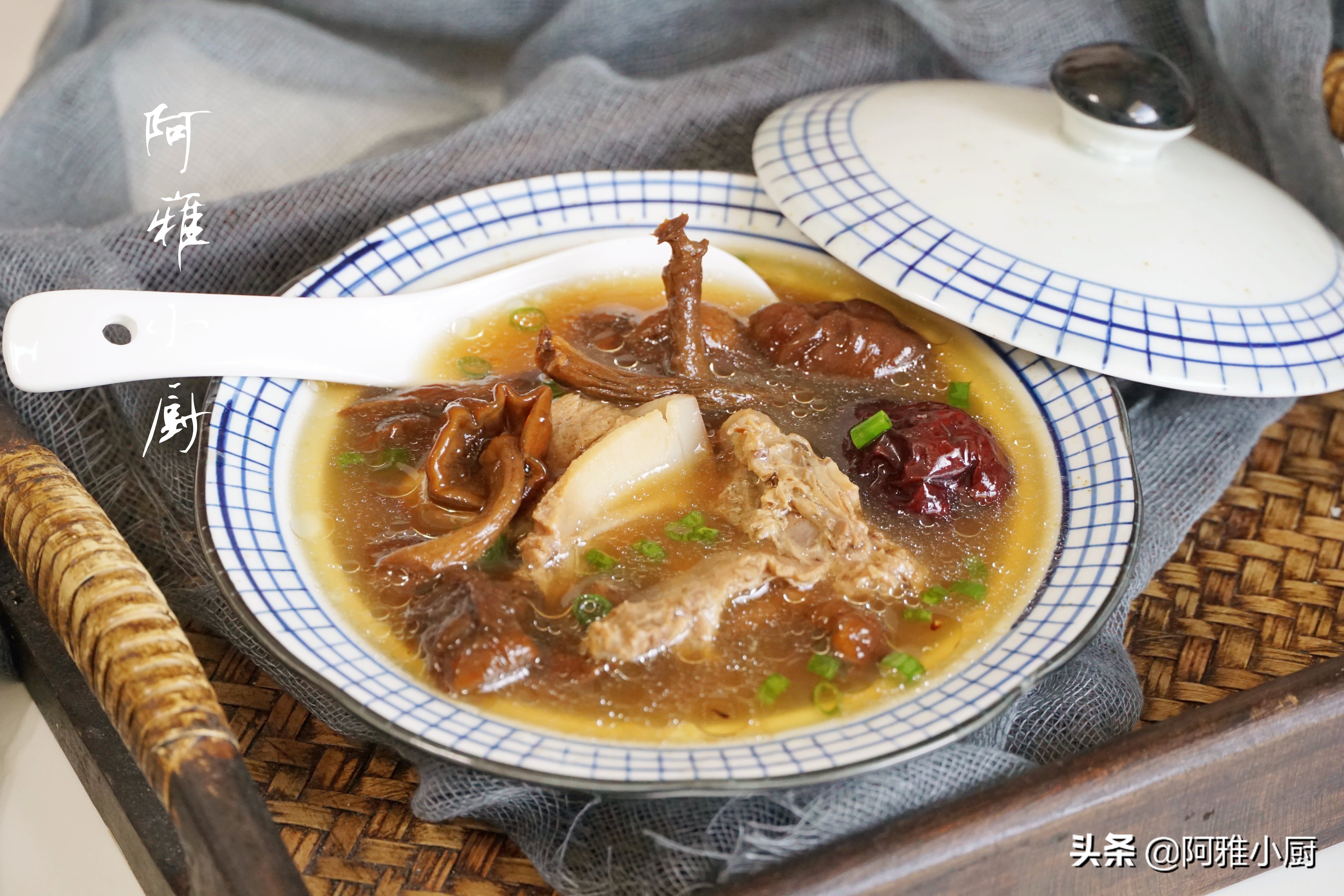 炖什么汤给孩子吃能长肉,孩子爱喝的滋补养生汤