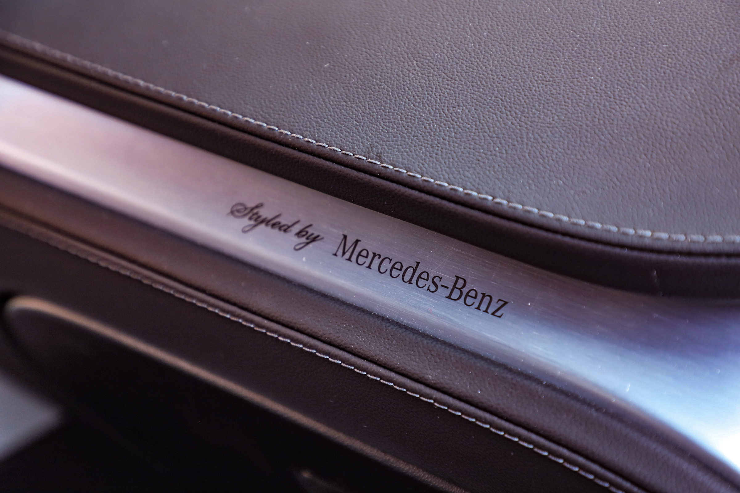 30万左右的插电混动suv7座排行榜,30万落地进口插电式混动suv推荐