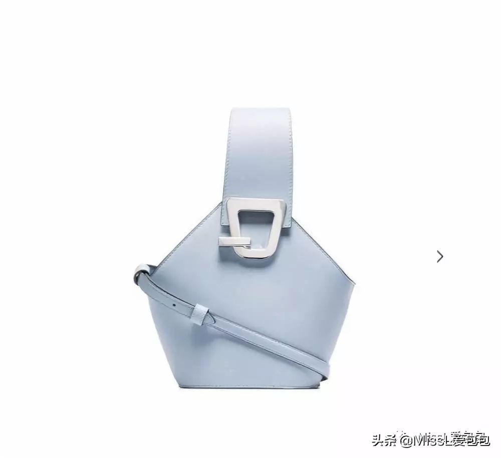 十二星座的包包口红高跟鞋,十二星座专属包包什么牌子好