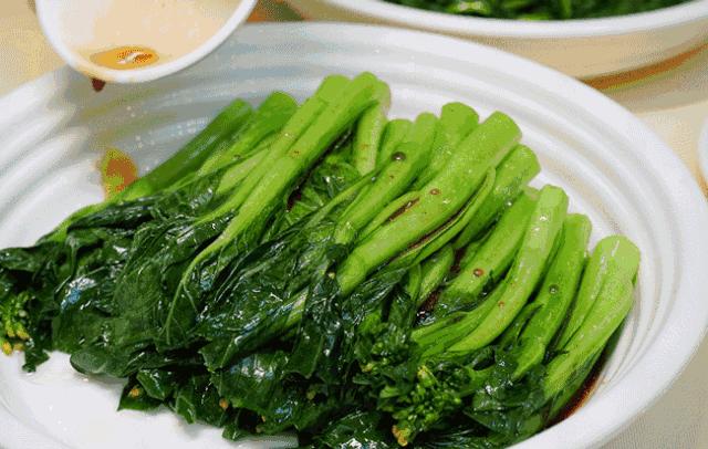 淀粉、生粉、面粉啥区别？上浆、勾芡、挂糊怎么用？用错毁一锅菜丨美食课堂