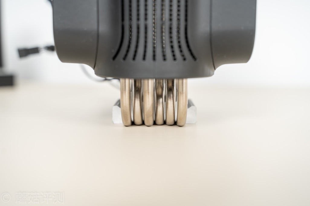 设计出色颜值高、超频三（PCCOOLER）东海逐鹿GI-D66A散热器评测