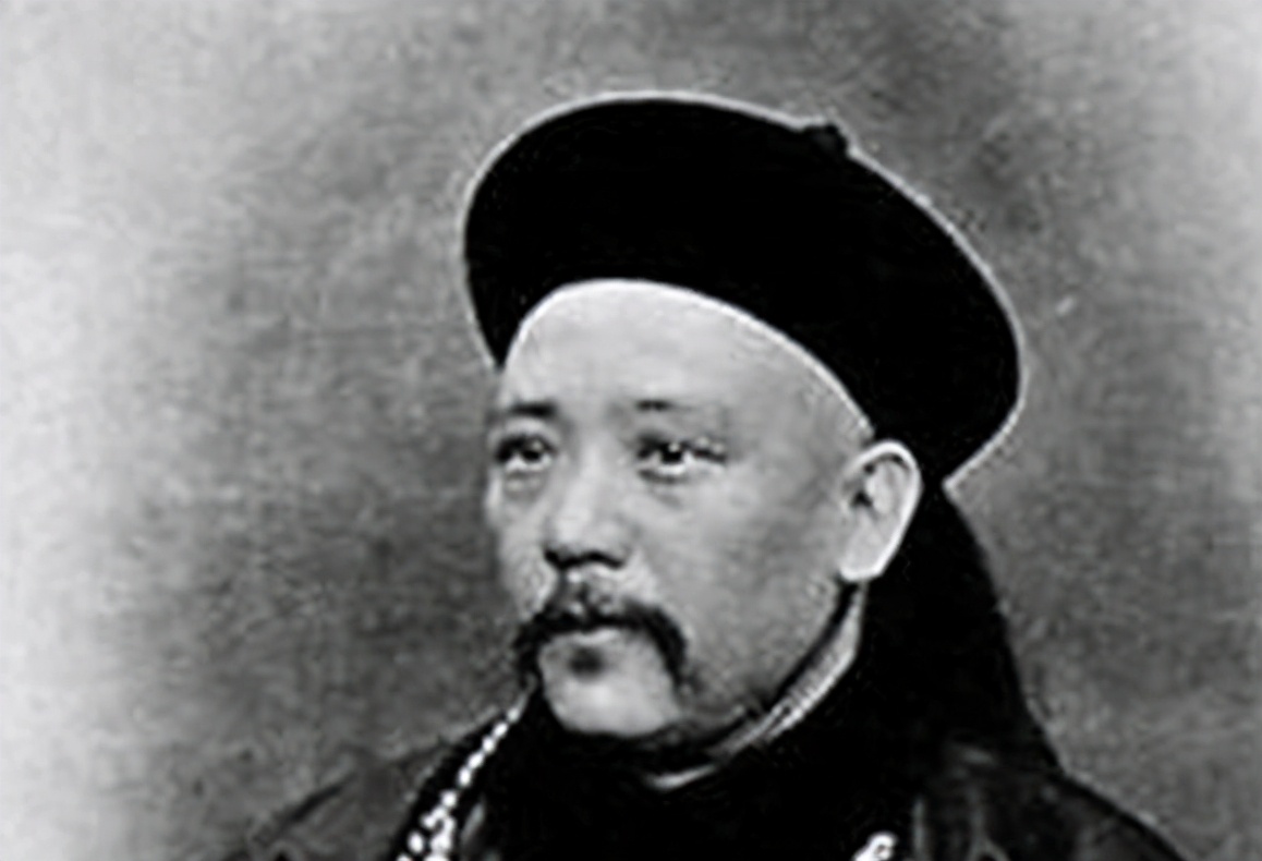 伟人参观安阳袁林提一疑问：袁世凯原籍在项城，为何葬在安阳？