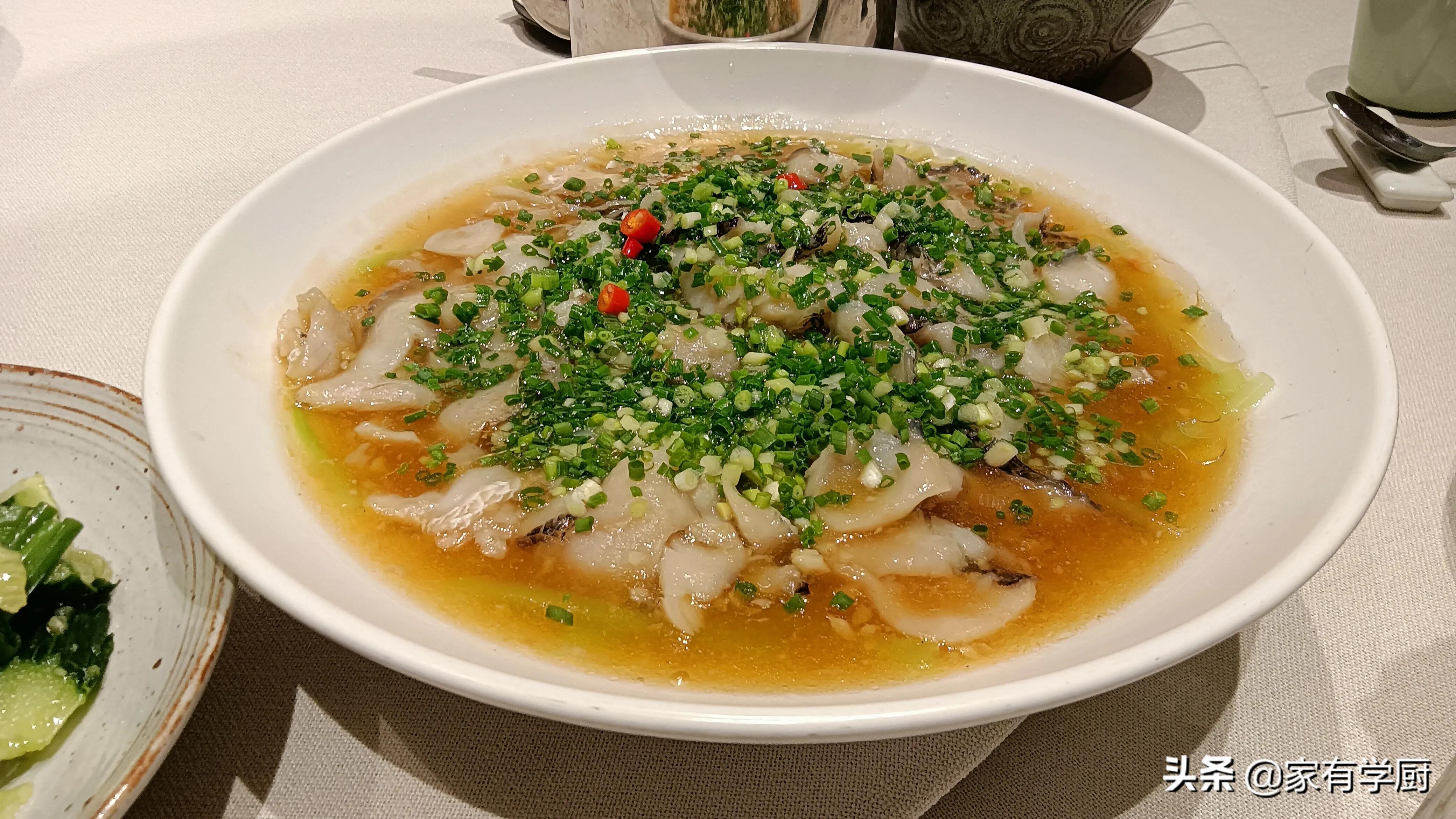 跷脚牛肉探店,美食探店跷脚牛肉