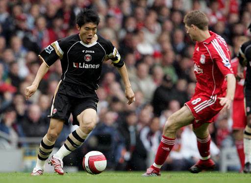 郑智足球生涯赚了多少钱,郑智获得了几次亚洲足球先生