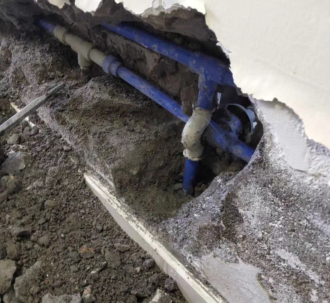 贴砖外墙漏水渗水补漏方案,卫生间贴砖之后渗水