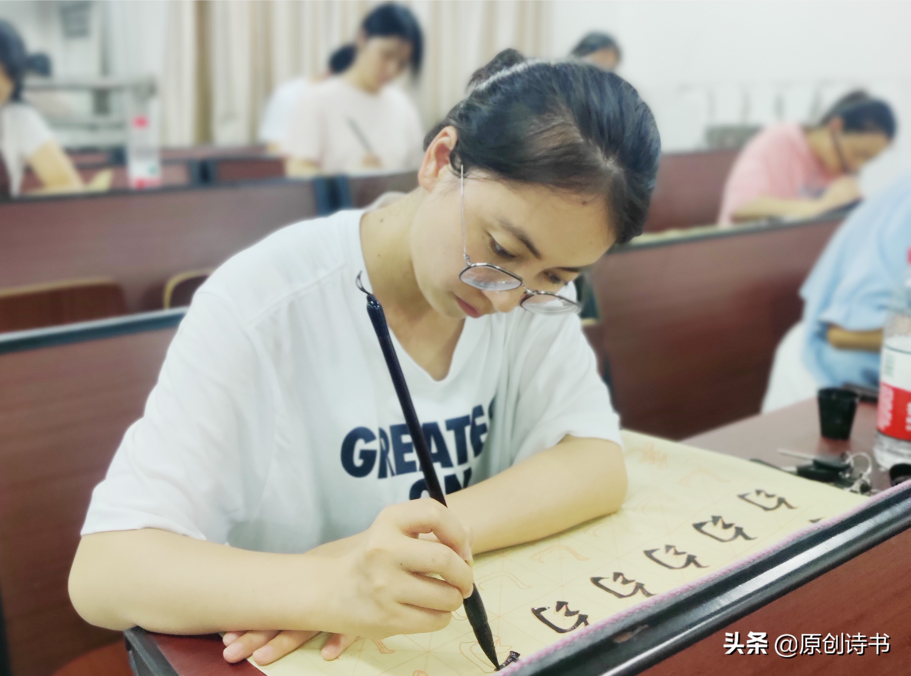 原创诗书：上犹二小“书法进校园”师训有感