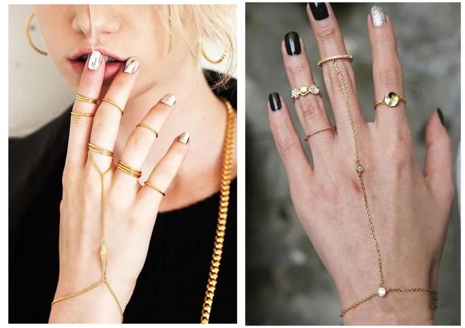 现在的女生喜欢戴玉佩还是项链,现在女孩子都流行戴什么项链