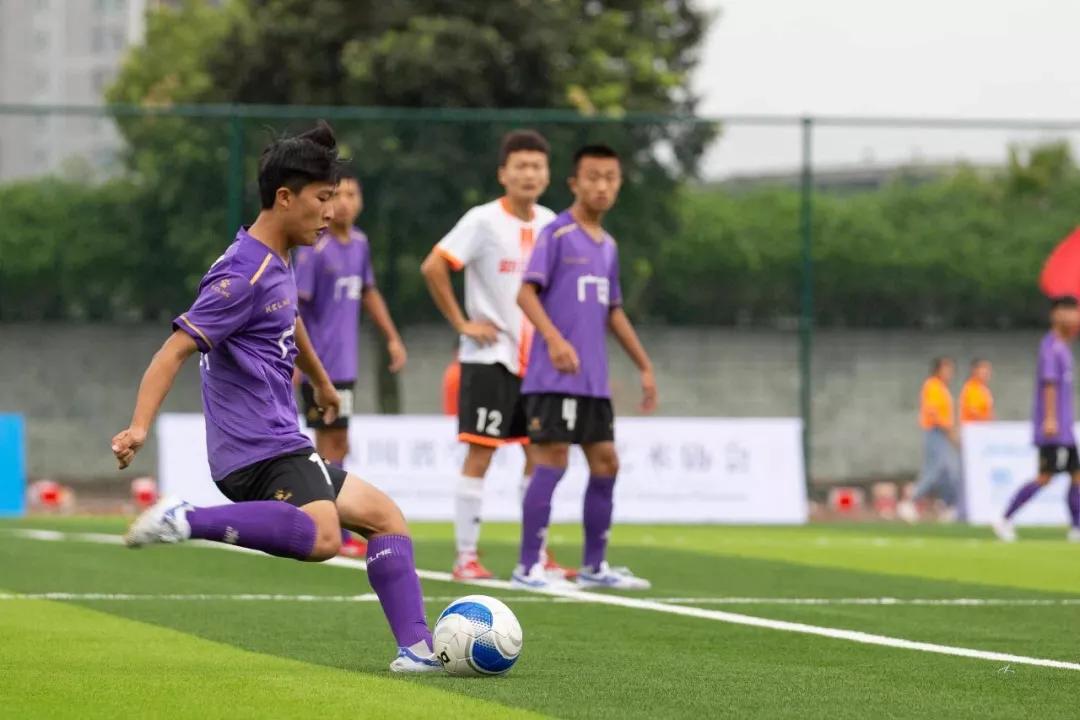 赞！绵中英才被授予“绵阳市校园足球示范学校”荣誉称号