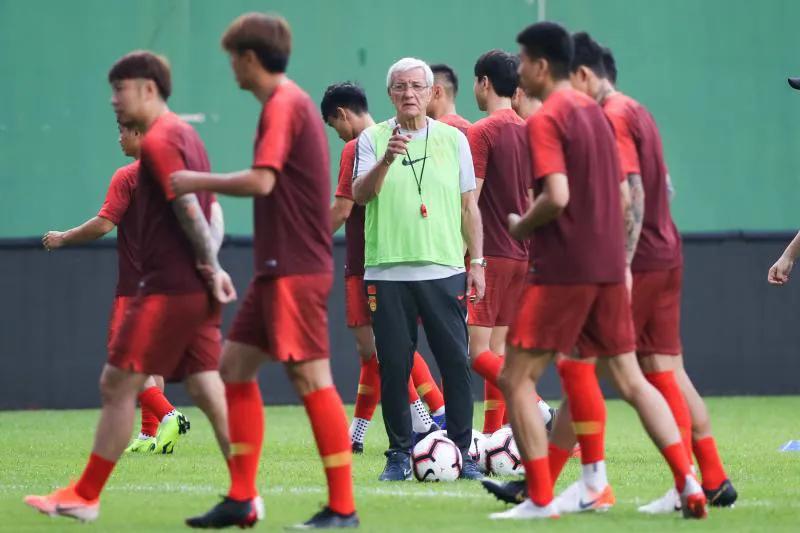 国足武磊采访,里皮国足报道